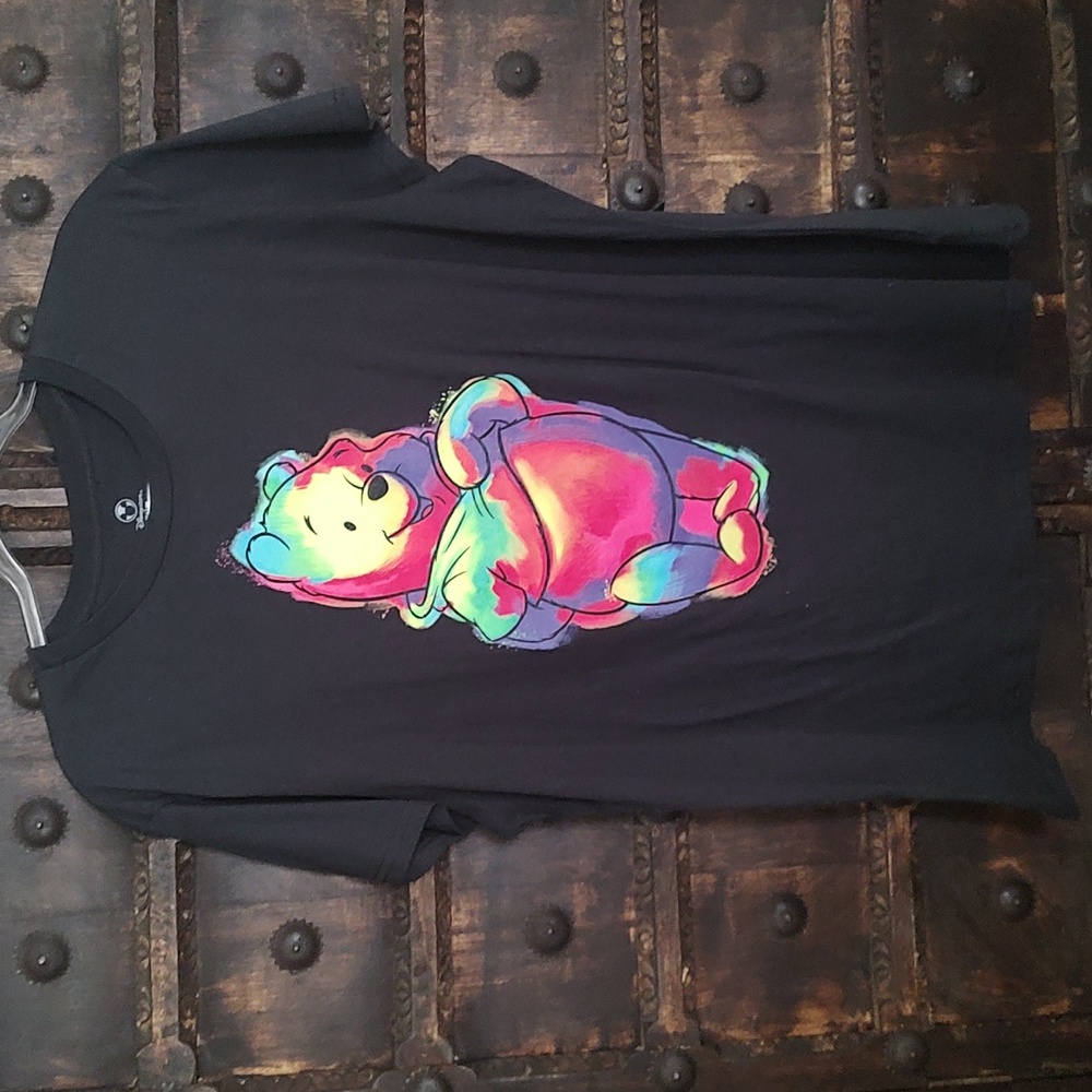 DISNEY STORE WINNIE THE POOH NEON TEE LADIES BLACK SHIRT XL CLASSIC FIT